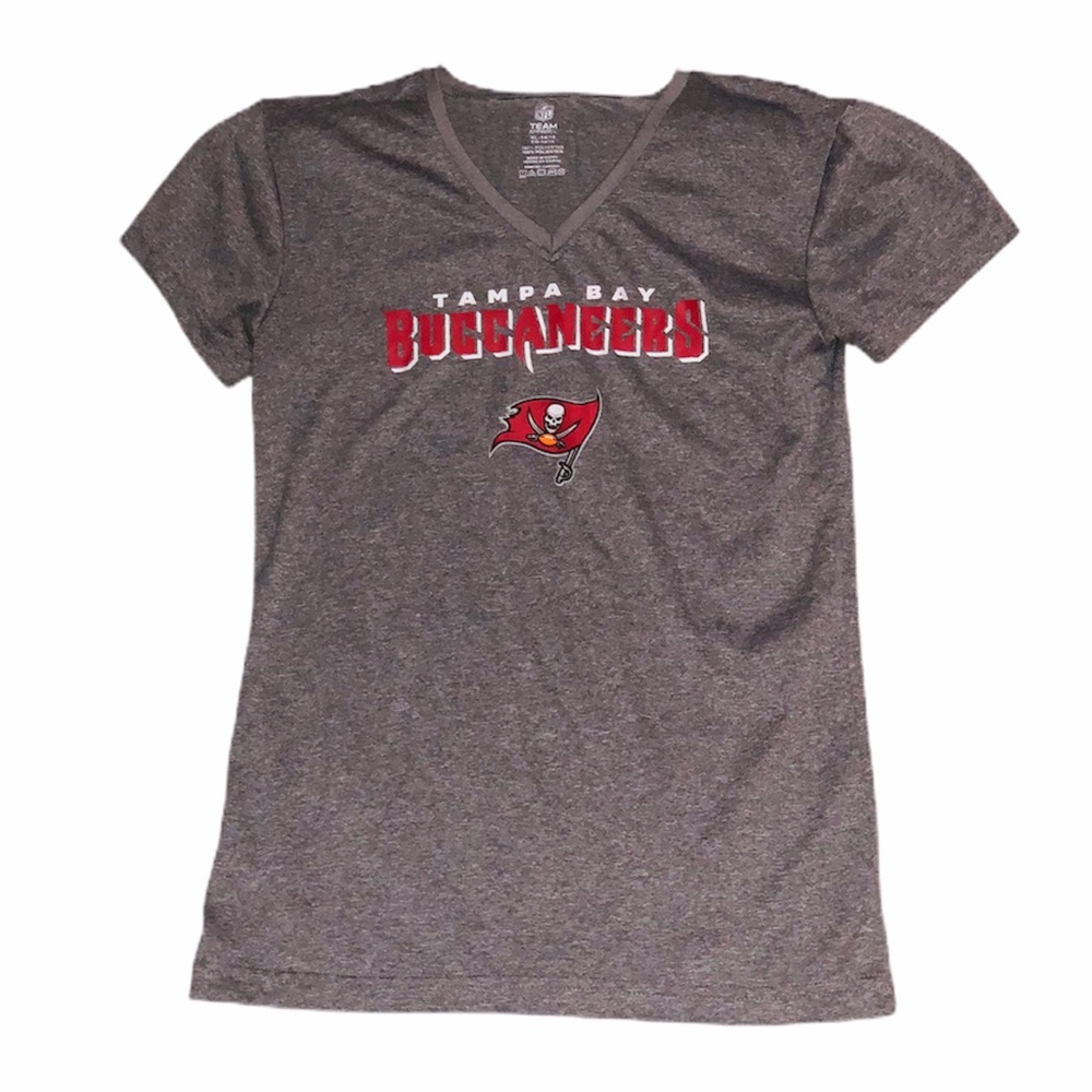 NFL Buccaneers Top Grey